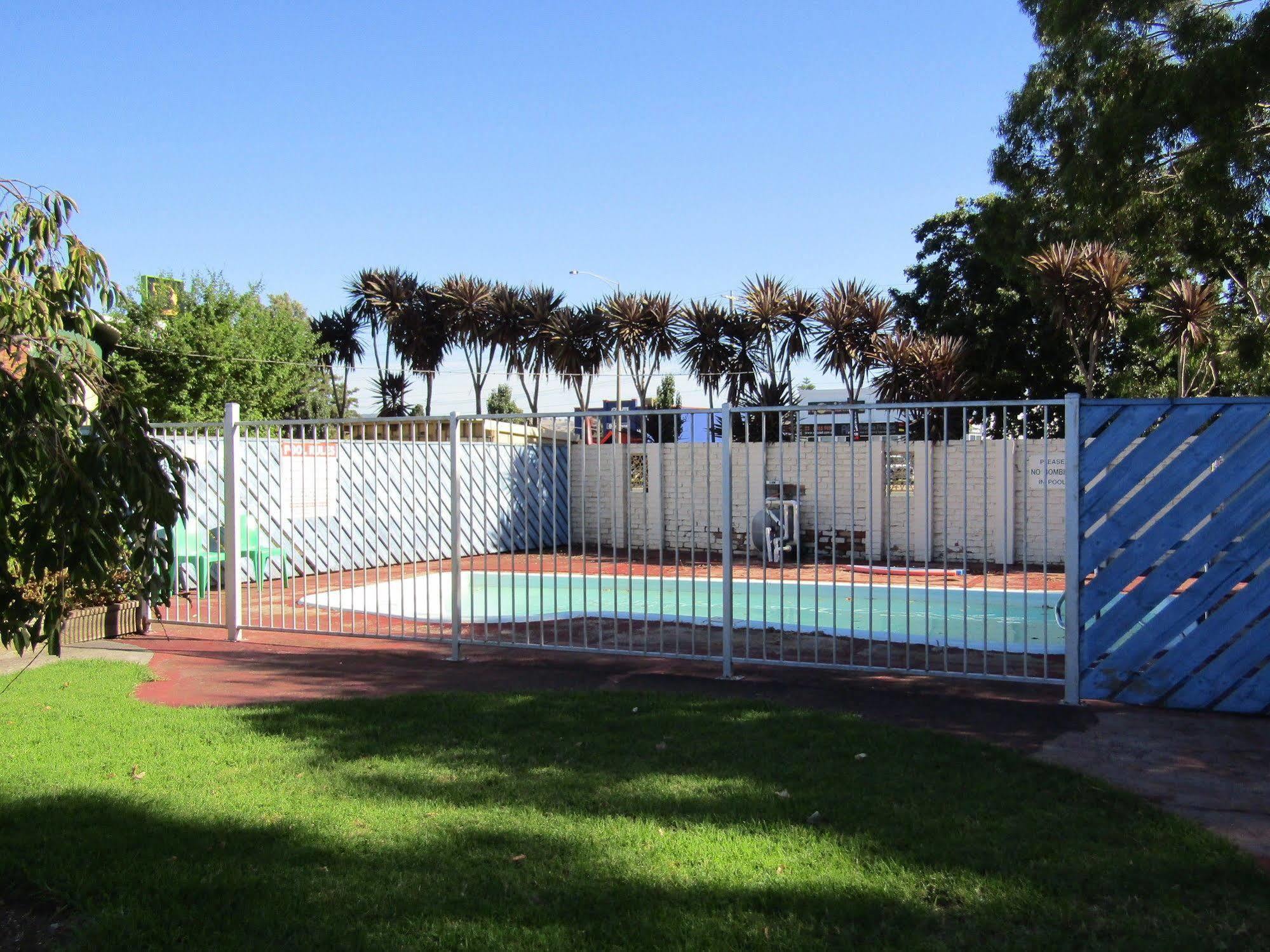 Twin City Motor Inn Wodonga Dış mekan fotoğraf
